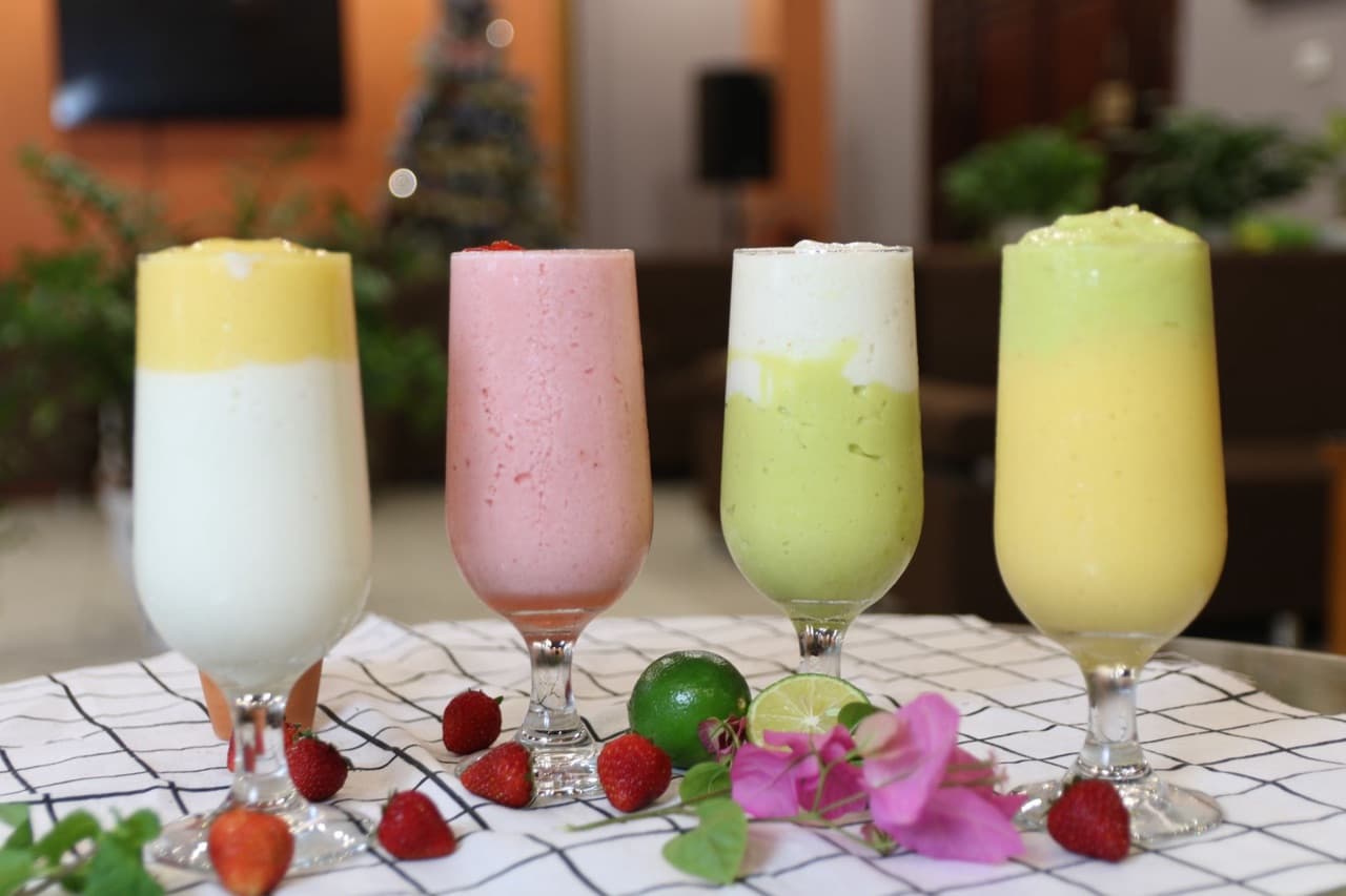Armutlu Naneli Smoothie için temsili sunum fotoğrafı