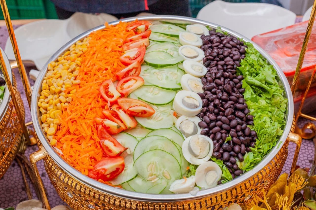 Narlı Roka Salatası için temsili sunum fotoğrafı