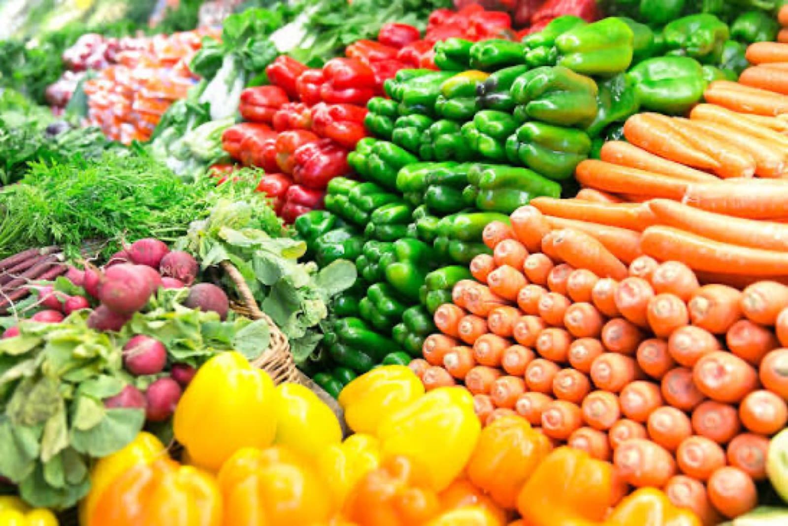 Renkli sebzeler; vitamin ve mineral (mikro besin) kaynakları