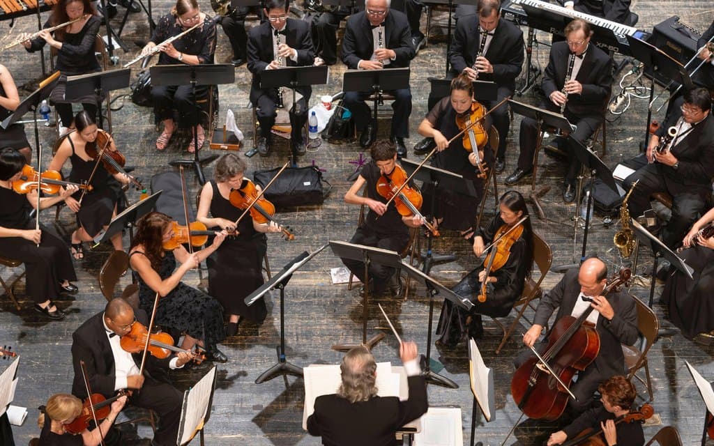 Bir orkestra, uyum içinde, size özel kurgulanan bir bütün